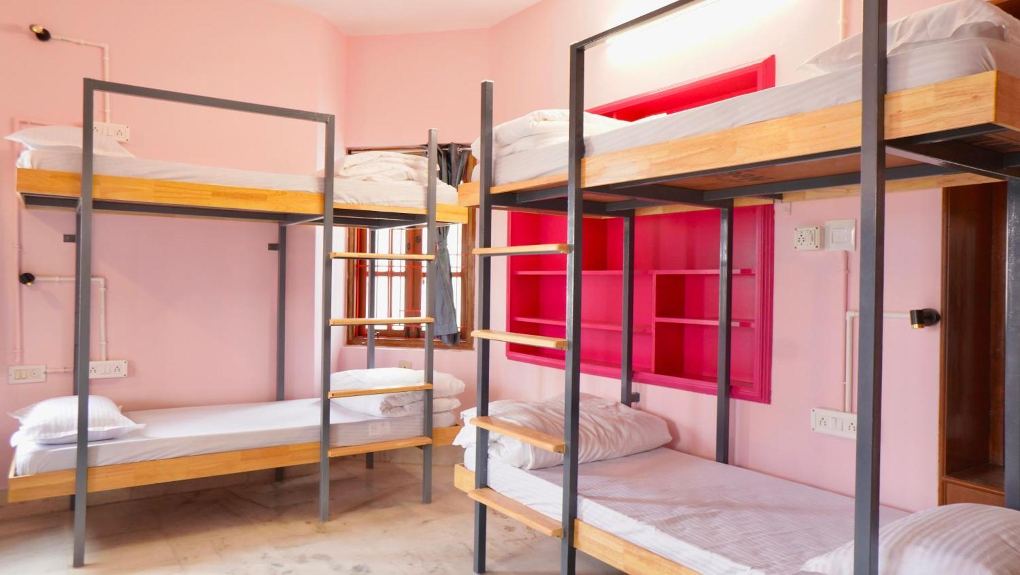 Roambay - Gokulam Hostel Mysore Buitenkant foto