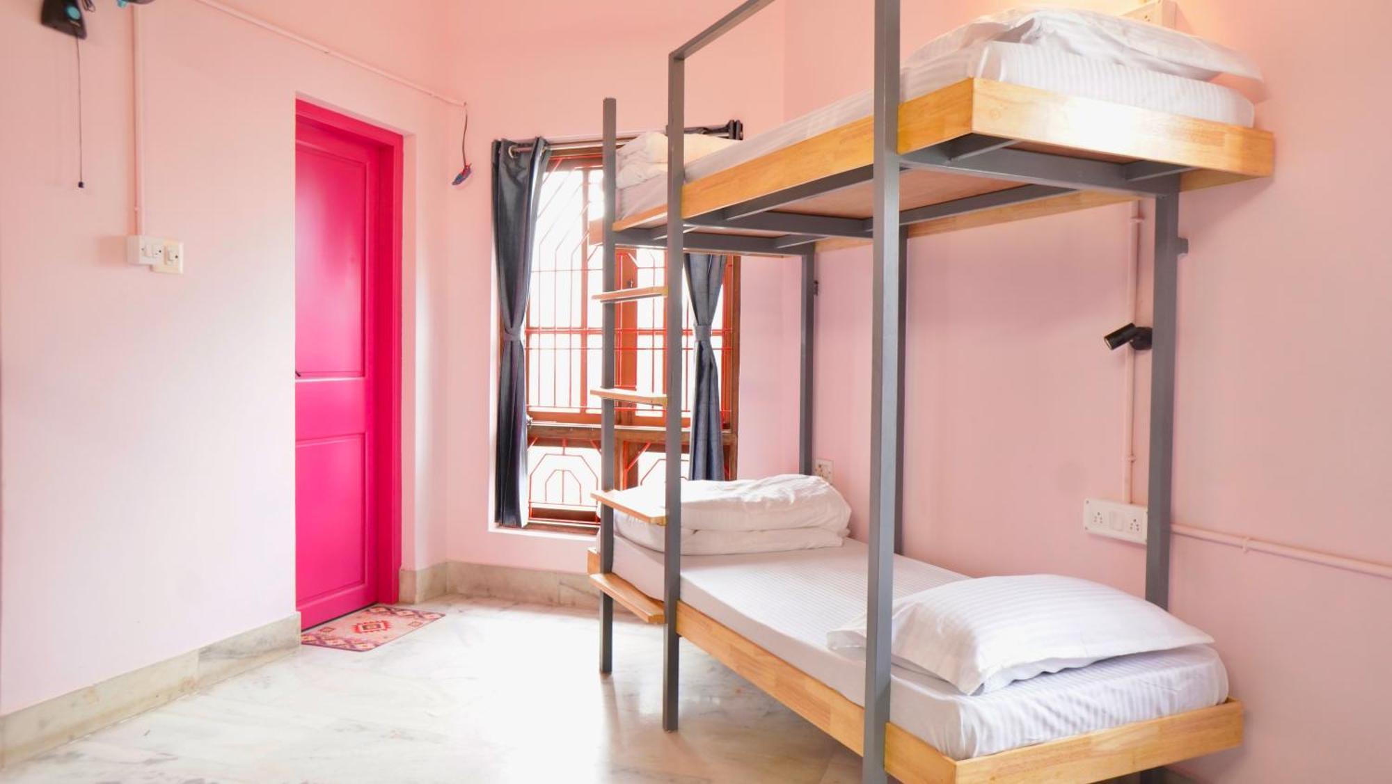Roambay - Gokulam Hostel Mysore Buitenkant foto