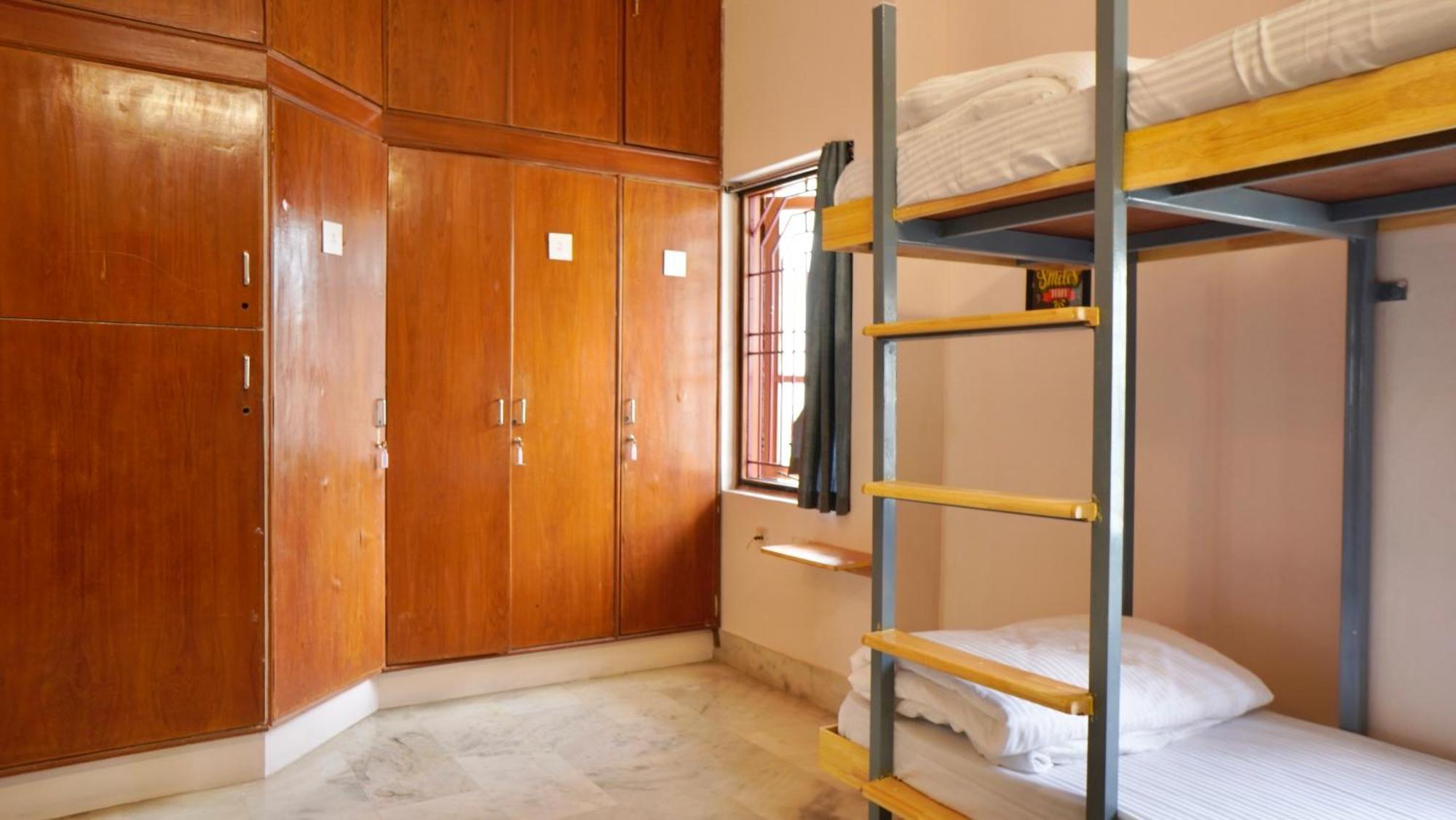 Roambay - Gokulam Hostel Mysore Buitenkant foto