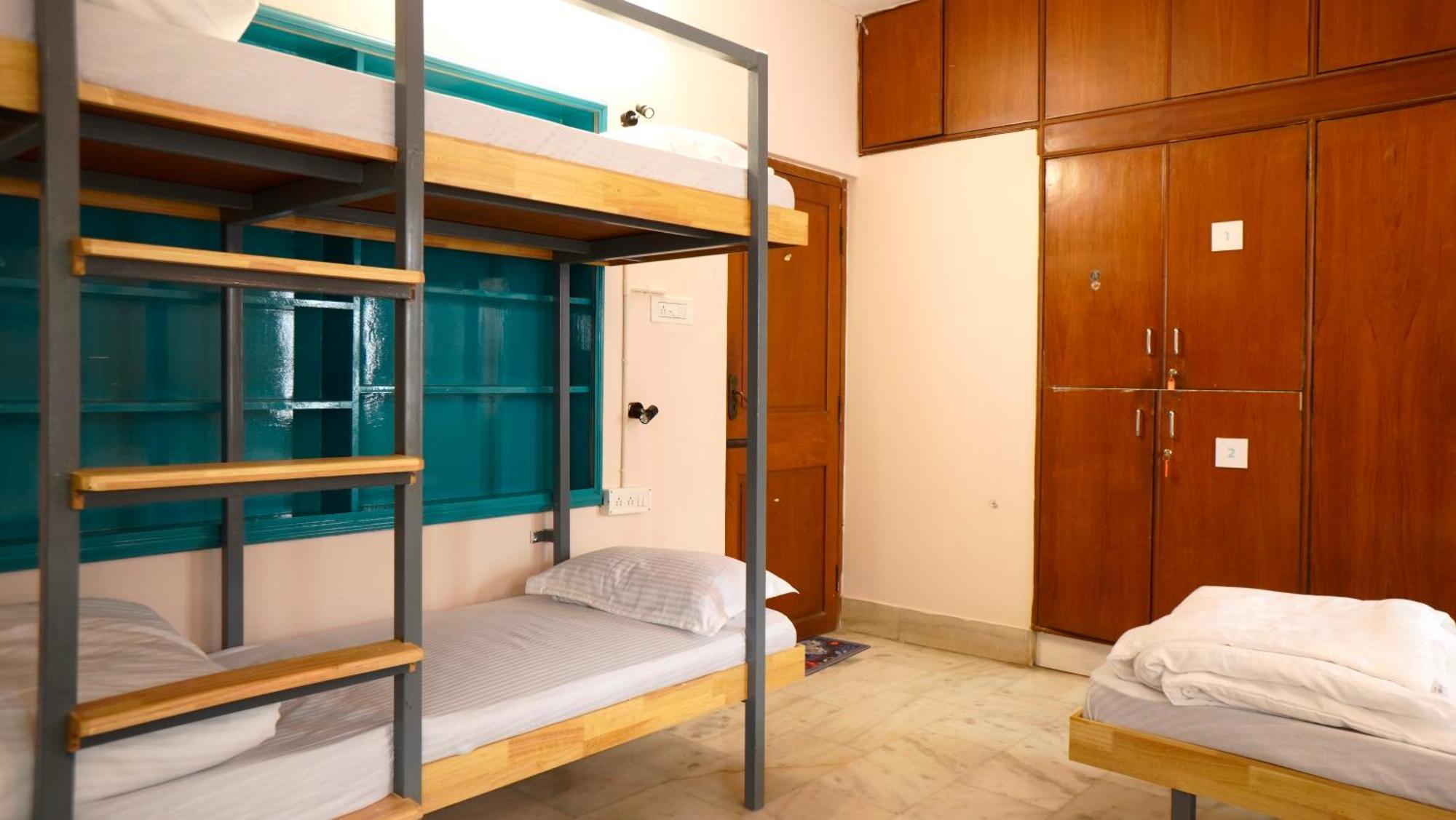 Roambay - Gokulam Hostel Mysore Buitenkant foto