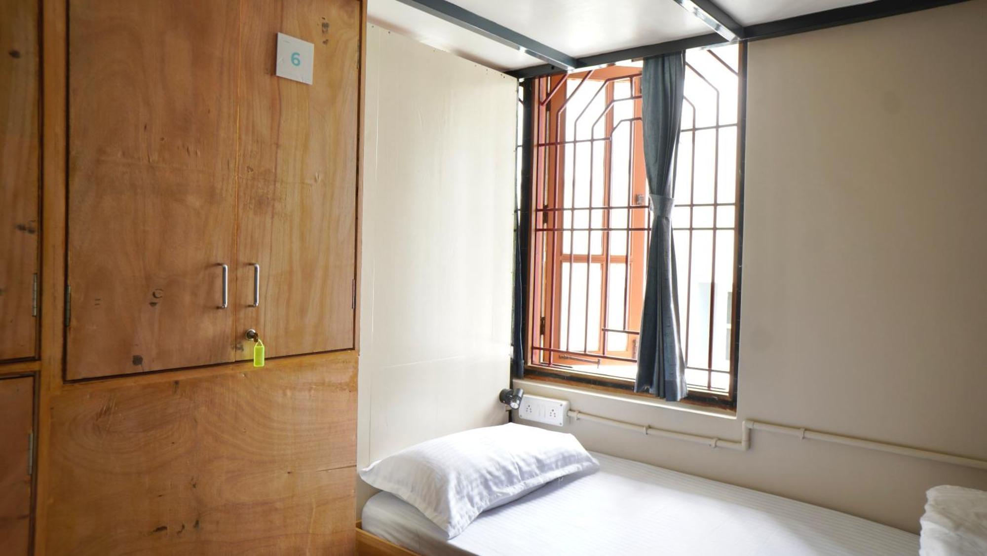 Roambay - Gokulam Hostel Mysore Buitenkant foto