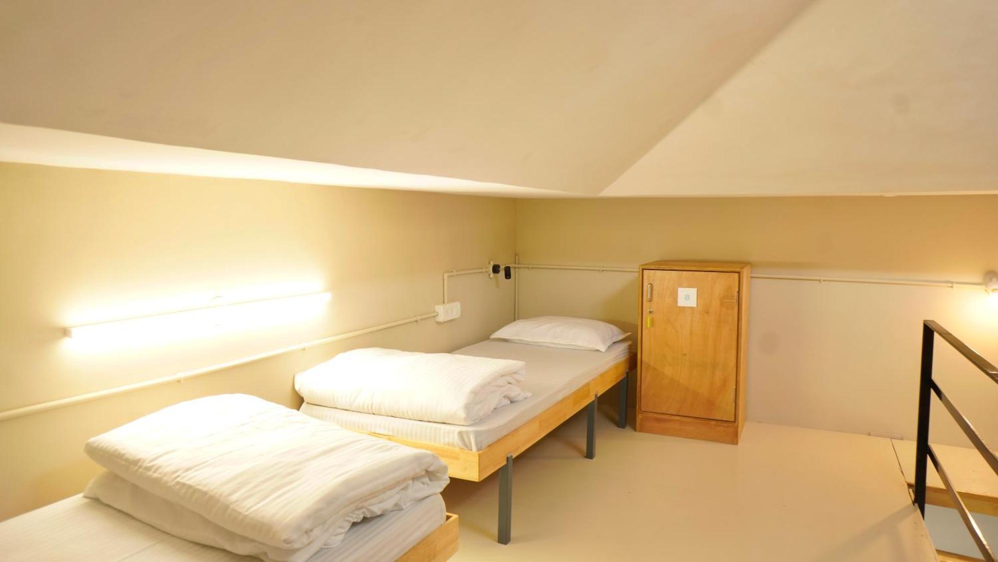 Roambay - Gokulam Hostel Mysore Buitenkant foto